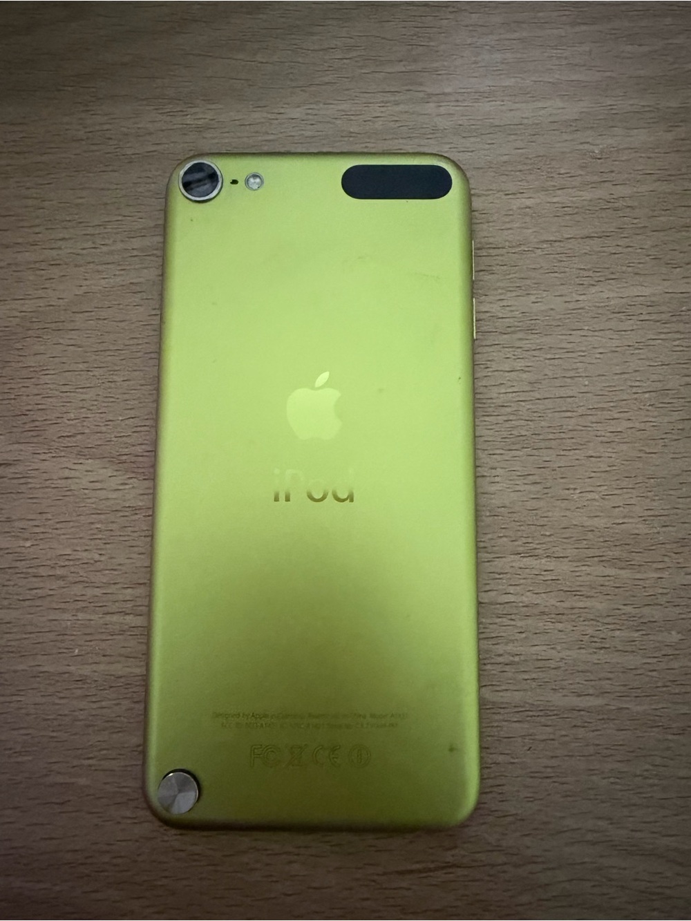 Vintage Apple 5th Gen I Pod - Picture 5 of 6
